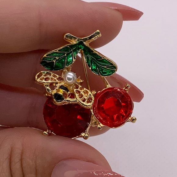 Little Red Cherry Bee Brooch Pin Gold Plated - Picture 2 of 7